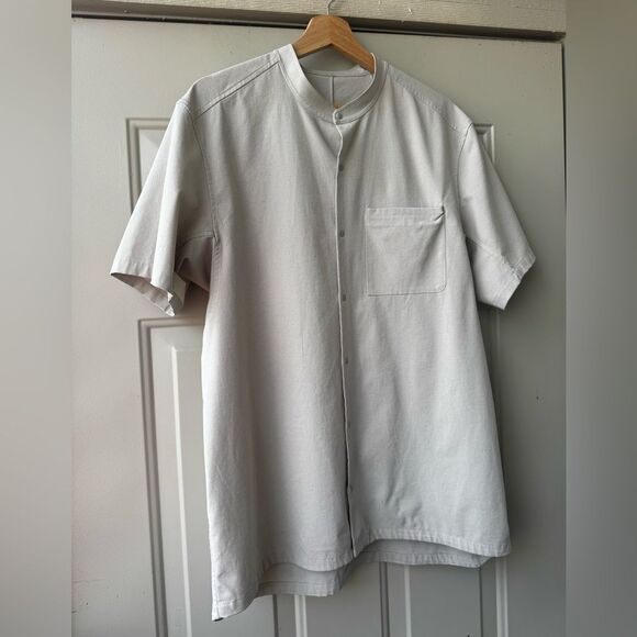 Lululemon Daily Drift Short Sleeve Shirt
Size Medium - Picture 11 of 13